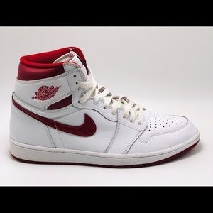 Air Jordan 1 Retro High OG “Metallic Red”